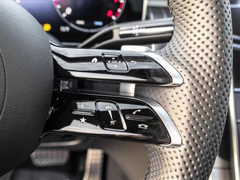 New 2026 Mercedes-Benz GLC 300 4MATIC image 18