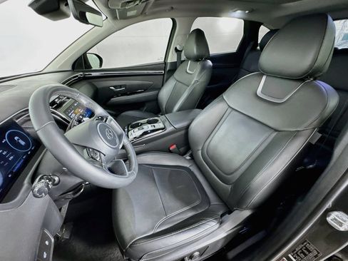 Used 2023 Hyundai Tucson Limited w/ Cargo Package FWD image 13