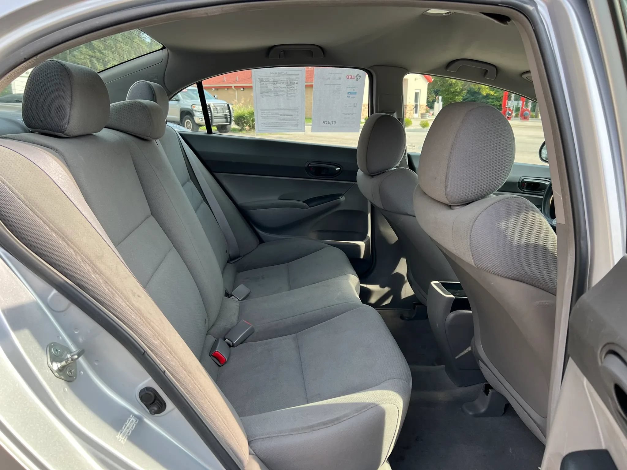 Used 2010 Honda Civic DX-VP image 24