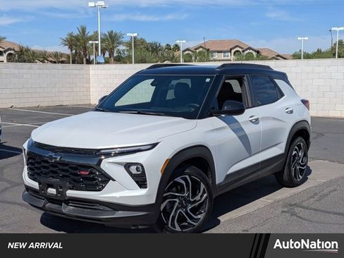Certified 2025 Chevrolet TrailBlazer RS w/ Driver Confidence Package image 1