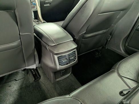 Used 2016 Ford Fusion SE w/ Equipment Group 202A image 37