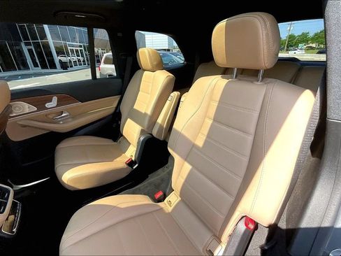 Certified 2024 Mercedes-Benz GLS 450 4MATIC image 18