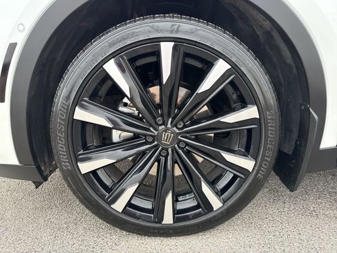 Certified 2025 Toyota Crown Platinum image 18