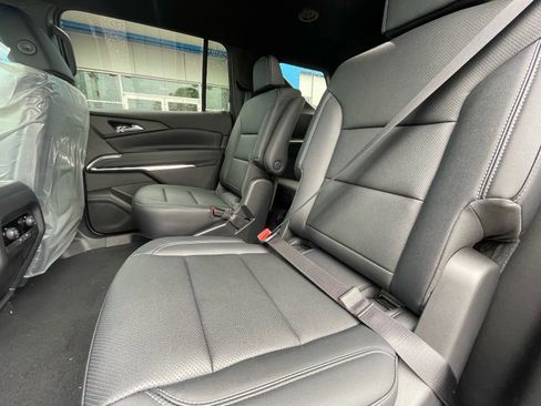 New 2026 Chevrolet Traverse LT FWD image 5