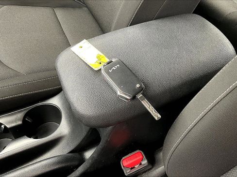 Used 2023 Kia Forte LXS image 11