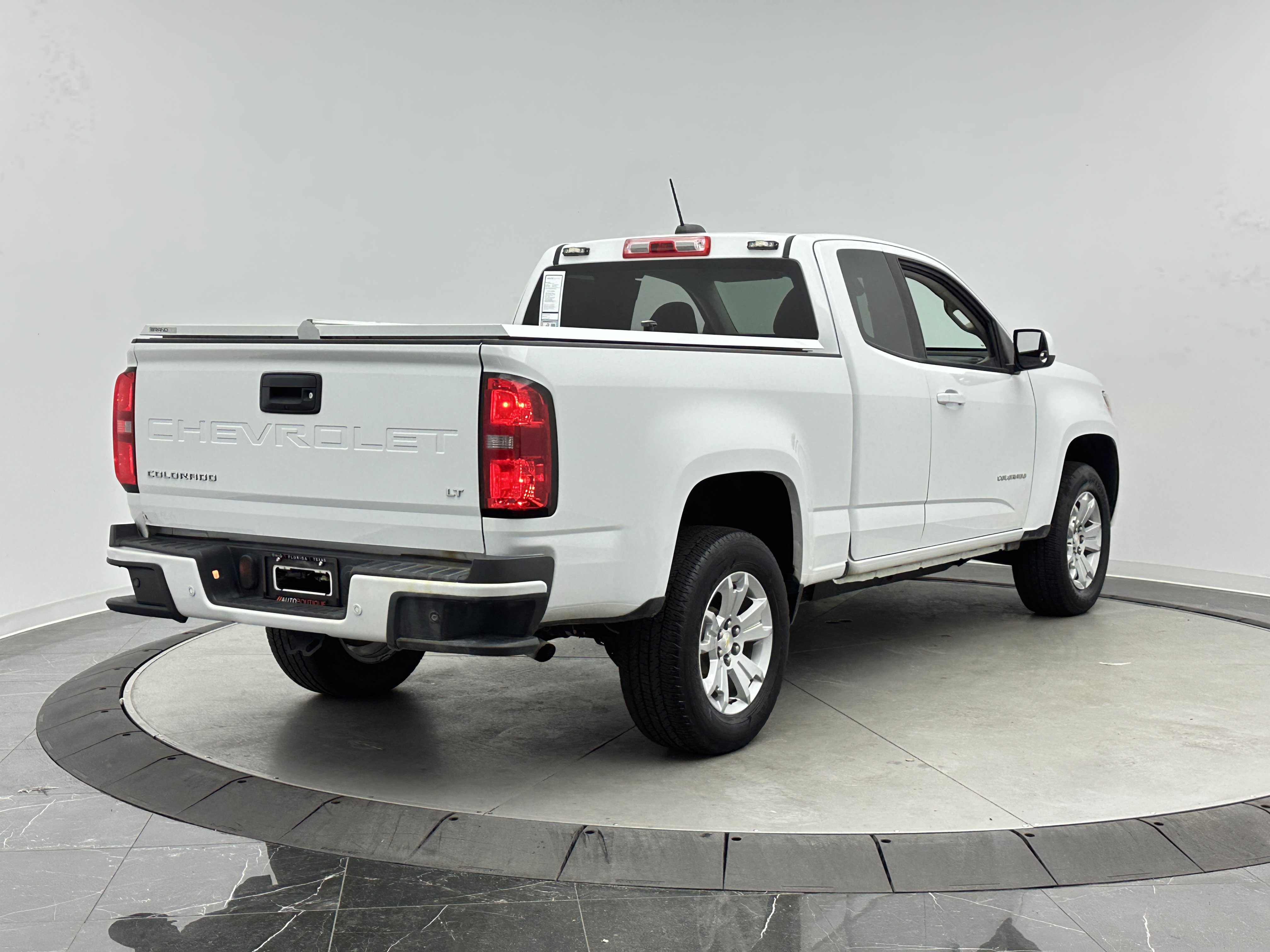 Used 2022 Chevrolet Colorado LT w/ Fleet Safety Package RWD image 4