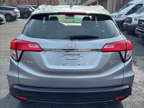 Used 2019 Honda HR-V Sport image 9