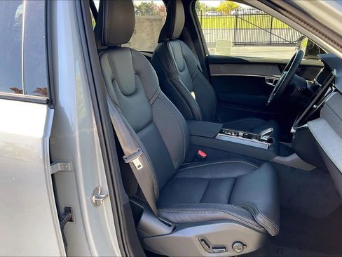 New 2026 Volvo XC90 B6 Ultra w/ Protection Package image 32