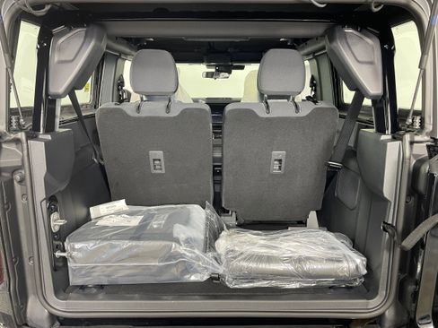 New 2025 Ford Bronco 2-Door image 4