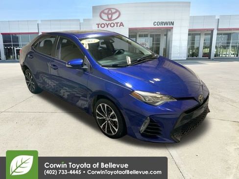 Used 2017 Toyota Corolla SE image 2