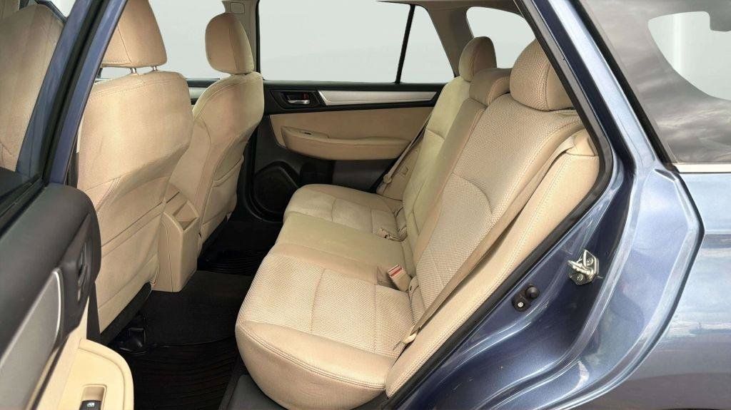 Used 2017 Subaru Outback 2.5i Premium AWD/4WD image 19