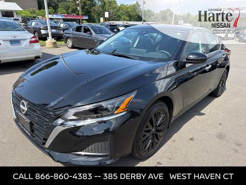 Certified 2025 Nissan Altima 2.5 SV w/ SV Special Edition Package AWD/4WD image 3
