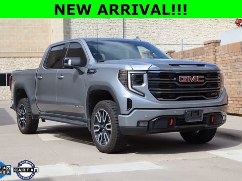 Used 2024 GMC Sierra 1500 AT4 w/ AT4 Premium Package AWD/4WD image 1