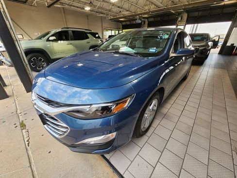 Used 2024 Chevrolet Malibu LS FWD image 3