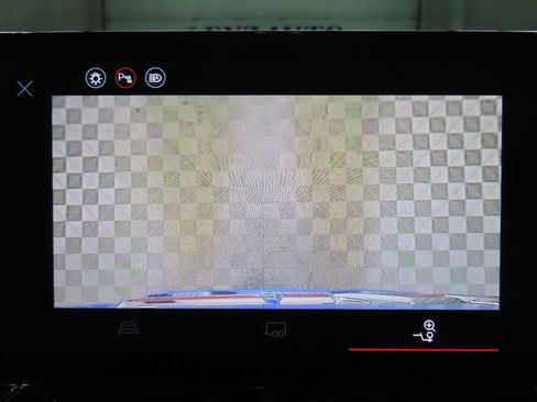 Used 2025 GMC Canyon Elevation image 14