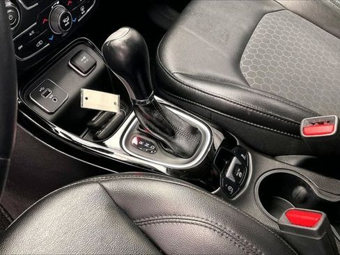 Used 2018 Jeep Compass Altitude w/ Popular Equipment Group image 16