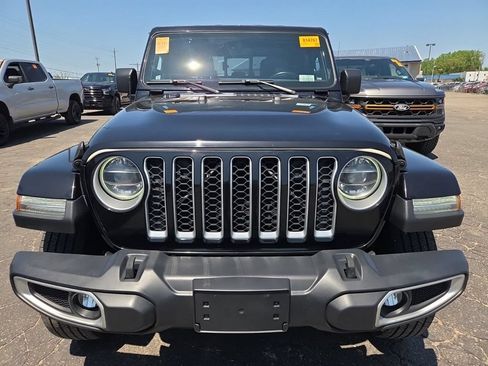 Used 2020 Jeep Gladiator Overland w/ Uconnect 4C Nav & Sound Group AWD/4WD image 2