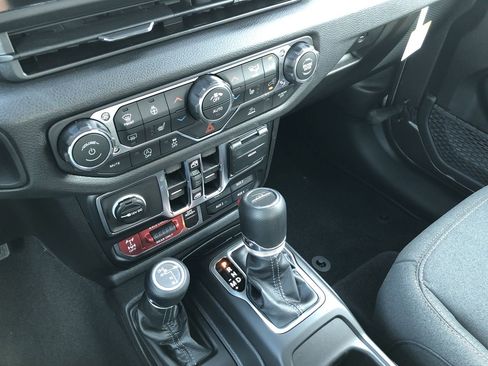 New 2026 Jeep Gladiator Willys image 26