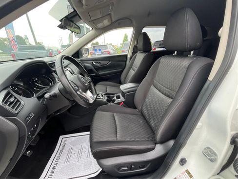 Used 2019 Nissan Rogue SV AWD/4WD image 11