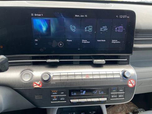 Used 2024 Hyundai Kona SEL FWD image 10