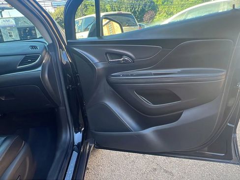 Used 2019 Buick Encore Essence FWD image 32
