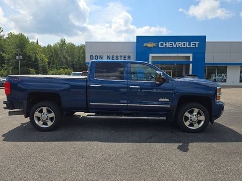 Used 2018 Chevrolet Silverado 2500 High Country AWD/4WD image 16
