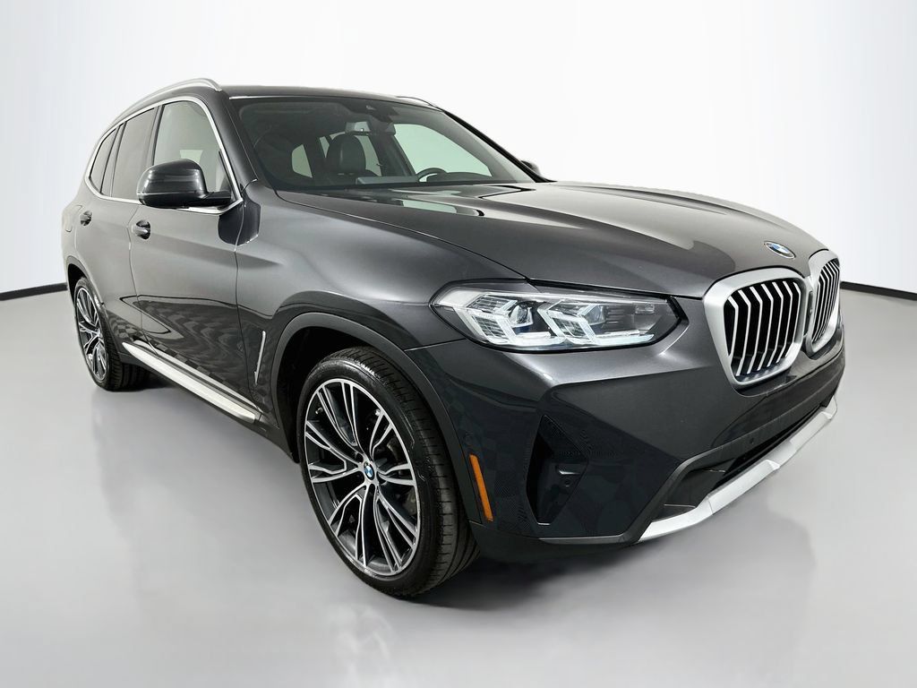 Used 2024 BMW X3 sDrive30i w/ Premium Package RWD image 3