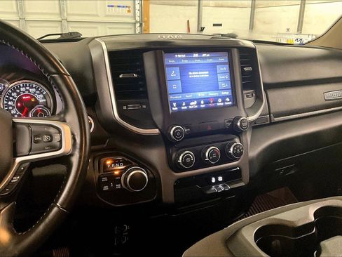 Used 2019 RAM 1500 Big Horn image 6