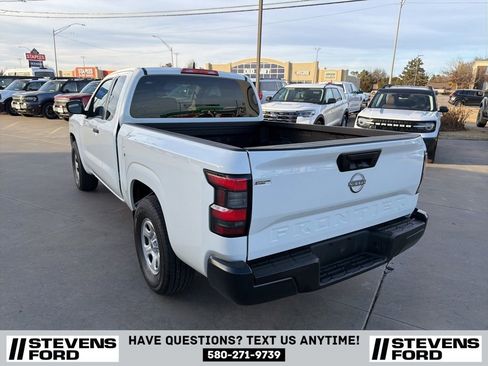 Used 2023 Nissan Frontier S image 8
