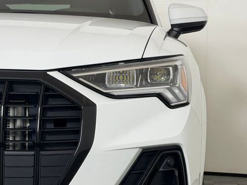Used 2025 Audi Q3 2.0T Premium w/ Convenience Package AWD/4WD image 11