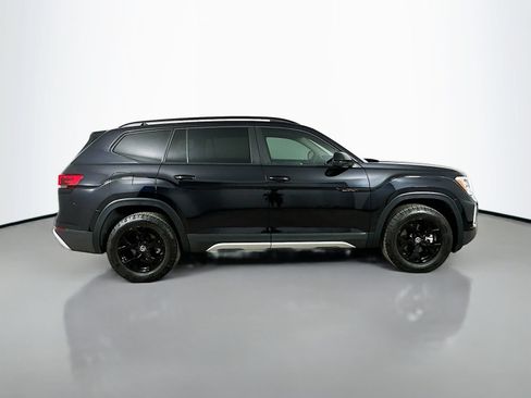 Used 2024 Volkswagen Atlas Peak Edition SEL AWD/4WD image 4