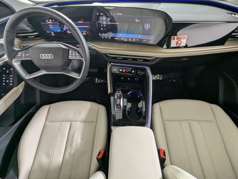 Used 2025 Audi Q5 Premium AWD/4WD image 10