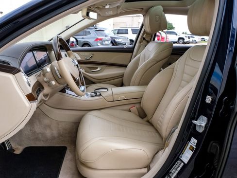 Used 2015 Mercedes-Benz S 550 Sedan w/ Sport Package w/ Sport Package image 3