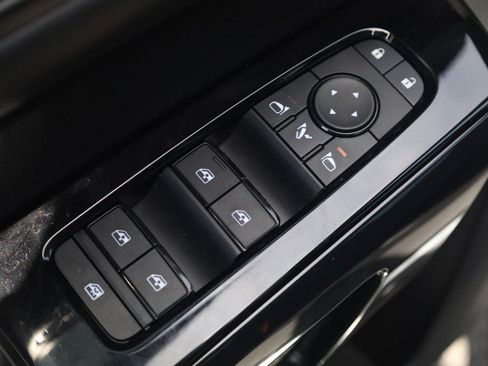 New 2026 Nissan Pathfinder Platinum AWD/4WD image 11