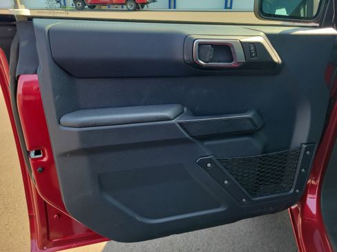 New 2025 Ford Bronco 4-Door image 15