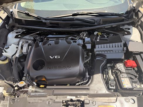 Used 2021 Nissan Maxima 3.5 SV w/ Floor Mat Group FWD image 26