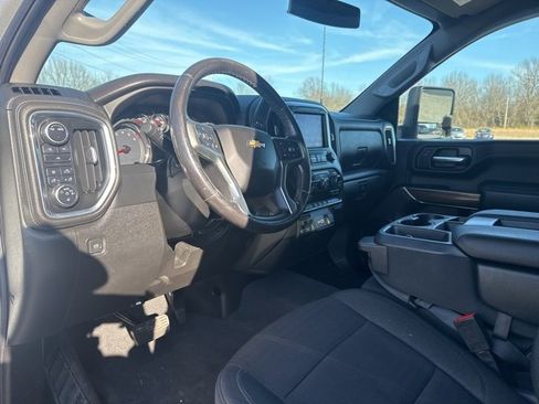 Used 2022 Chevrolet Silverado 2500 LT w/ Convenience Package image 10