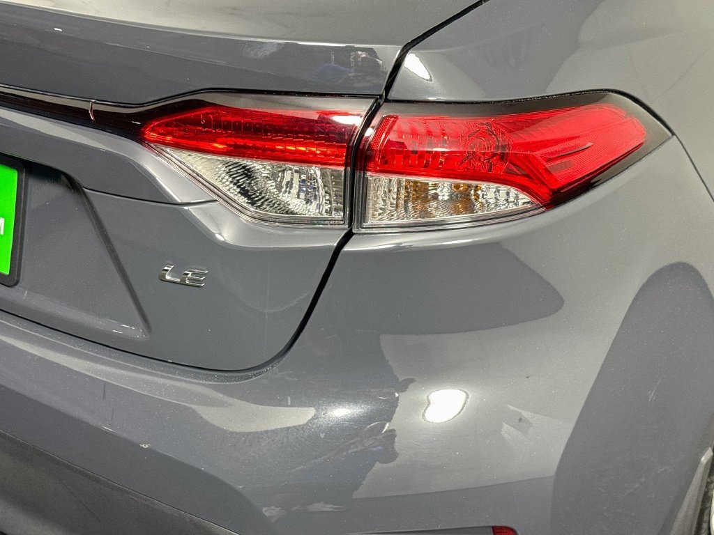 Used 2025 Toyota Corolla LE FWD image 32