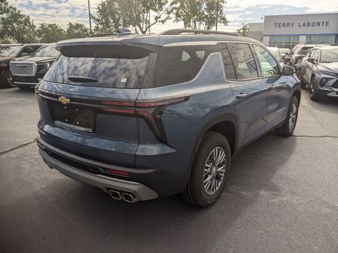New 2026 Chevrolet Traverse LT w/ Driver Confidence Package image 8