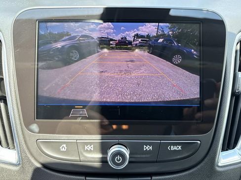 Used 2020 Chevrolet Malibu LT FWD image 30