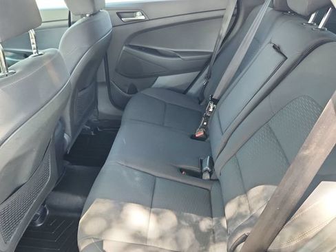 Used 2019 Hyundai Tucson Value AWD/4WD image 17