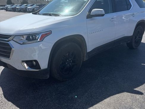 Used 2018 Chevrolet Traverse LT w/ LPO, Floor Liner Package image 1