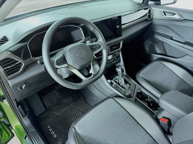New 2027 Volkswagen Taos SE AWD/4WD image 9