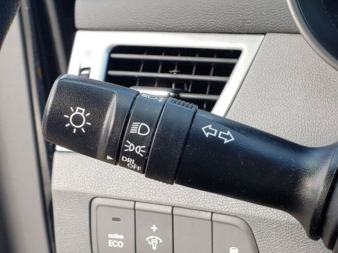 Used 2013 Hyundai Elantra GLS image 36