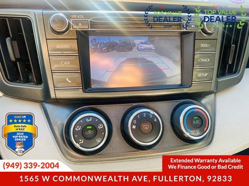 Used 2015 Toyota RAV4 LE FWD image 32