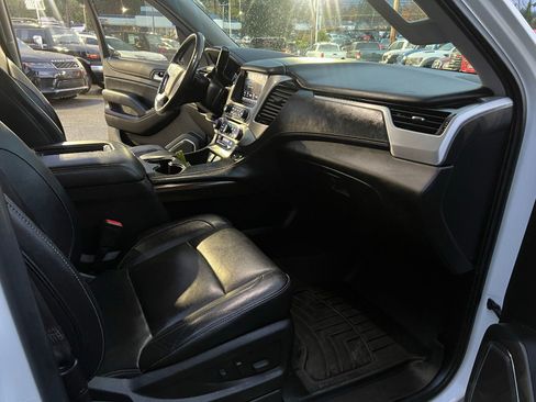Used 2017 GMC Yukon SLT image 28