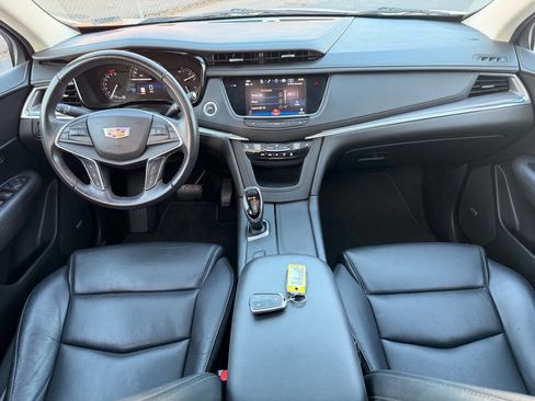 Used 2018 Cadillac XT5 Luxury w/ Driver Awareness Package AWD/4WD image 28
