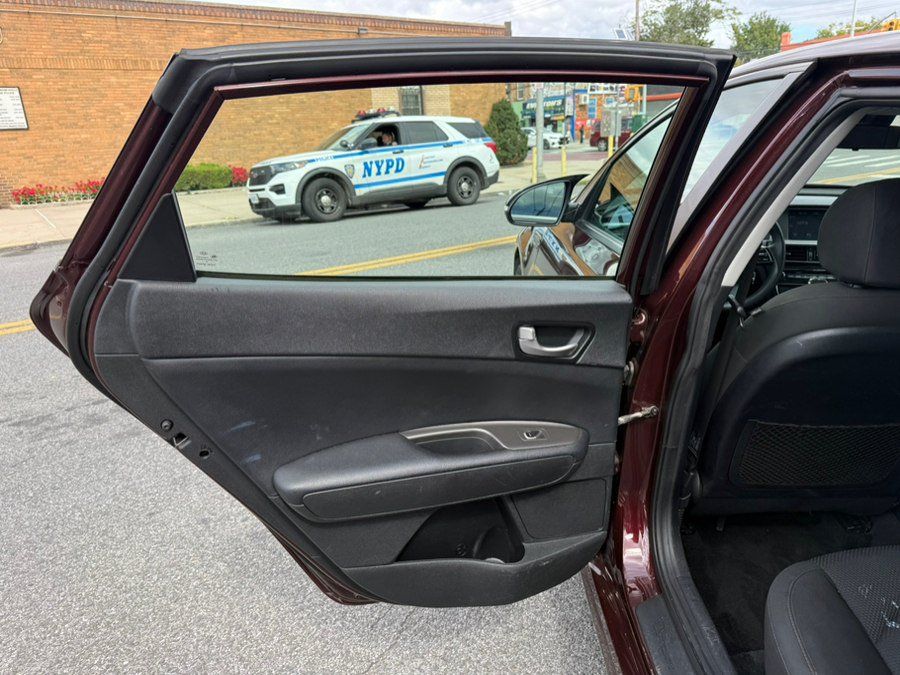 Used 2020 Kia Optima LX FWD image 21