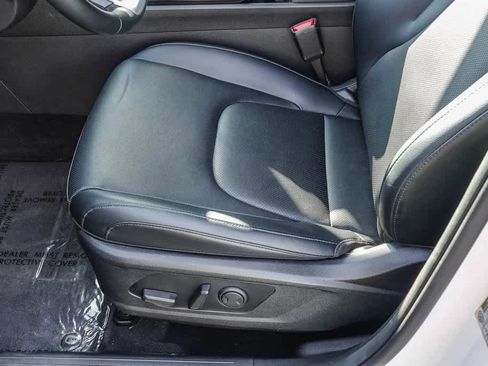 Certified 2023 Kia Sportage EX image 19