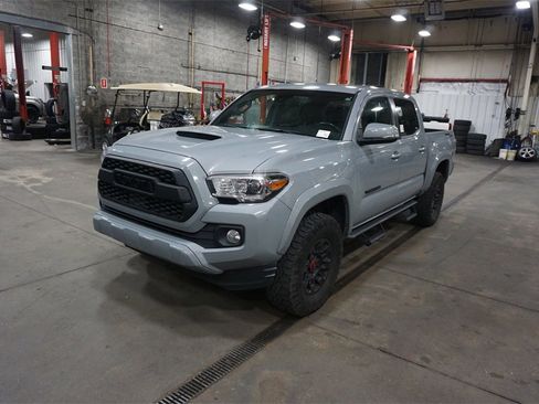 Used 2021 Toyota Tacoma TRD Sport image 24